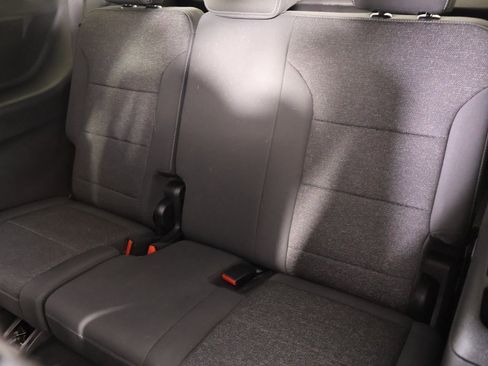 Used 2024 Chevrolet Traverse LS image 13