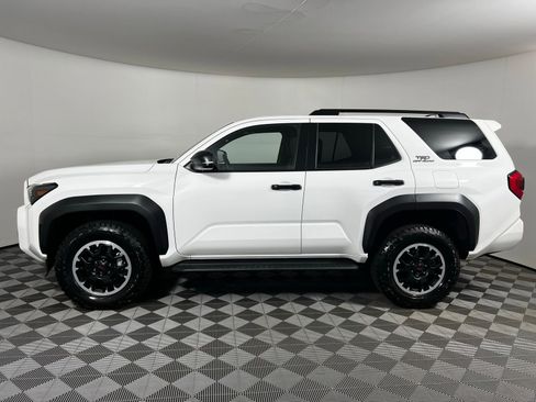 Certified 2025 Toyota 4Runner TRD Off-Road image 8