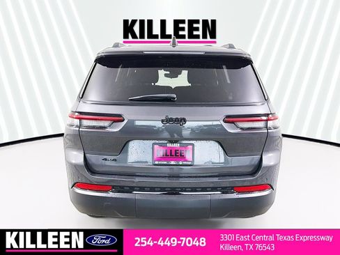 Used 2023 Jeep Grand Cherokee L Laredo AWD/4WD image 8