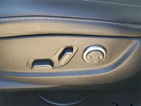 Used 2024 Genesis GV80 3.5T AWD/4WD image 16