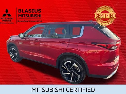 Used 2023 Mitsubishi Outlander 4WD Plug-In Hybrid image 13
