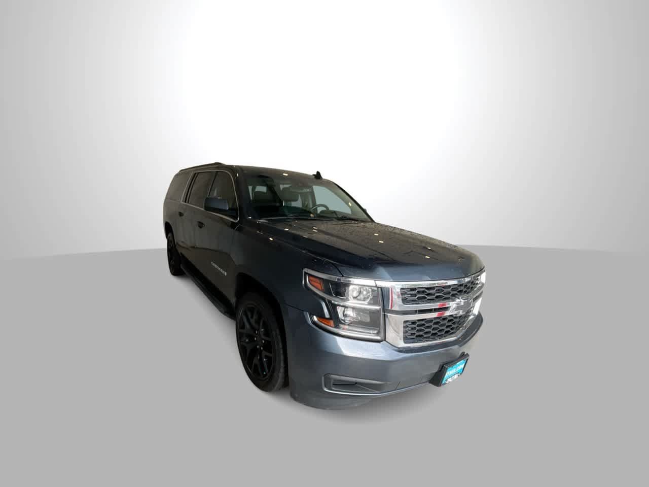 Used 2019 Chevrolet Suburban LT AWD/4WD image 2