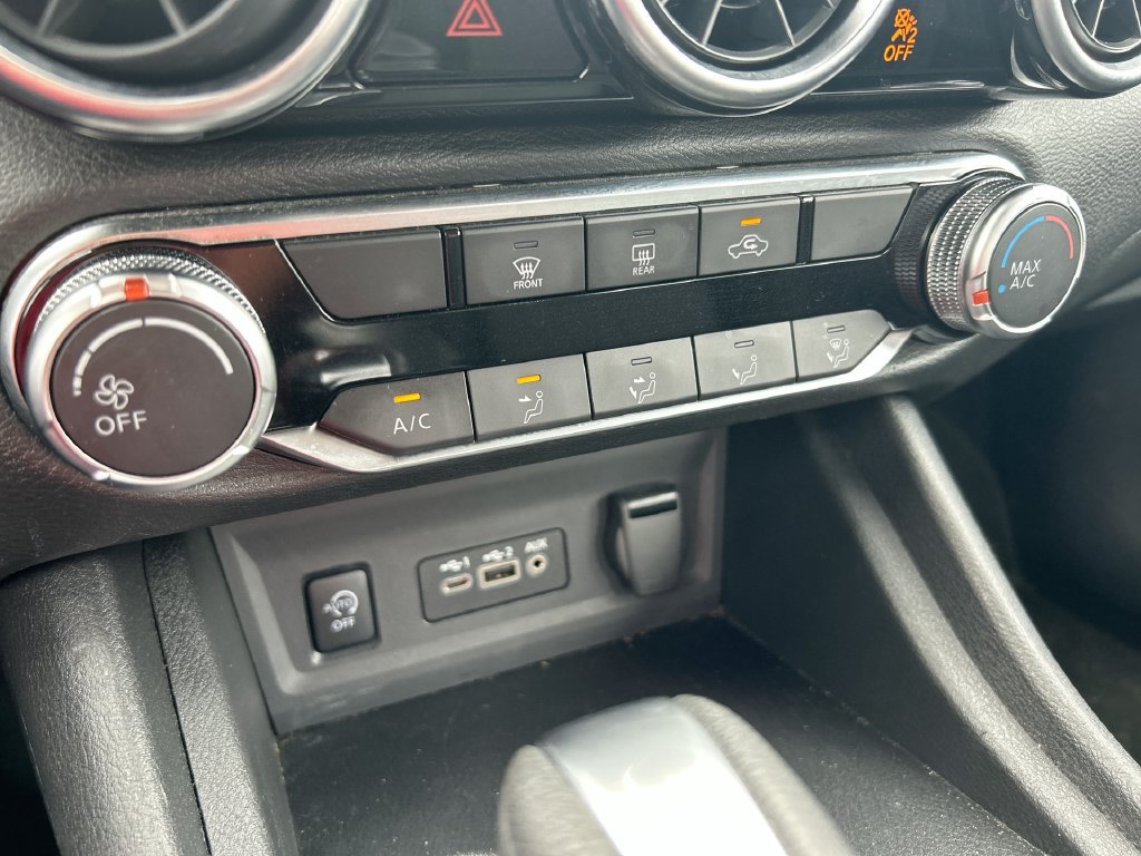 Used 2025 Nissan Sentra SV FWD image 23
