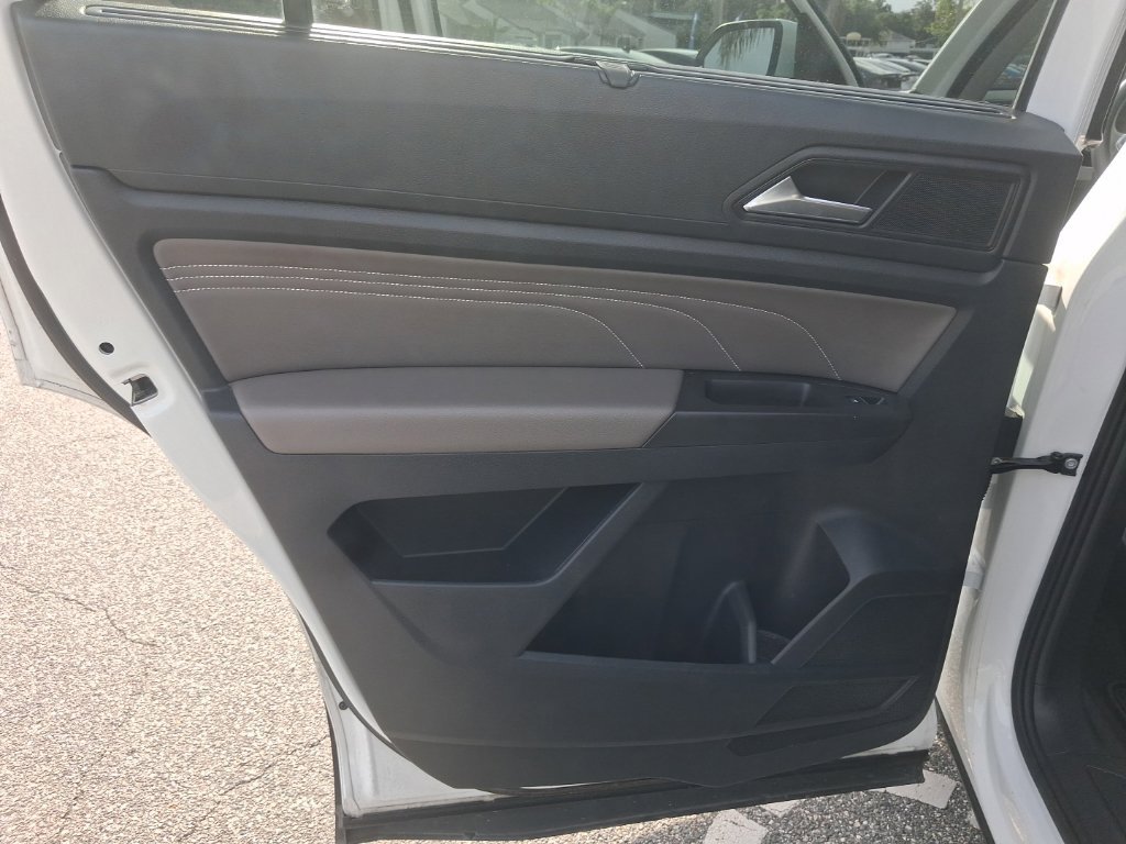 Used 2023 Volkswagen Atlas SE FWD image 25