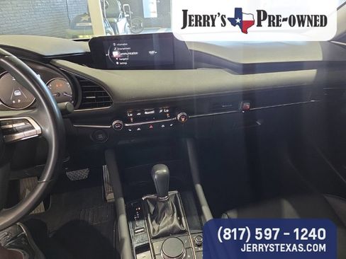 Used 2019 MAZDA MAZDA3 AWD Sedan w/ Preferred Package image 9