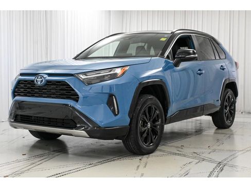Used 2022 Toyota RAV4 XSE image 4