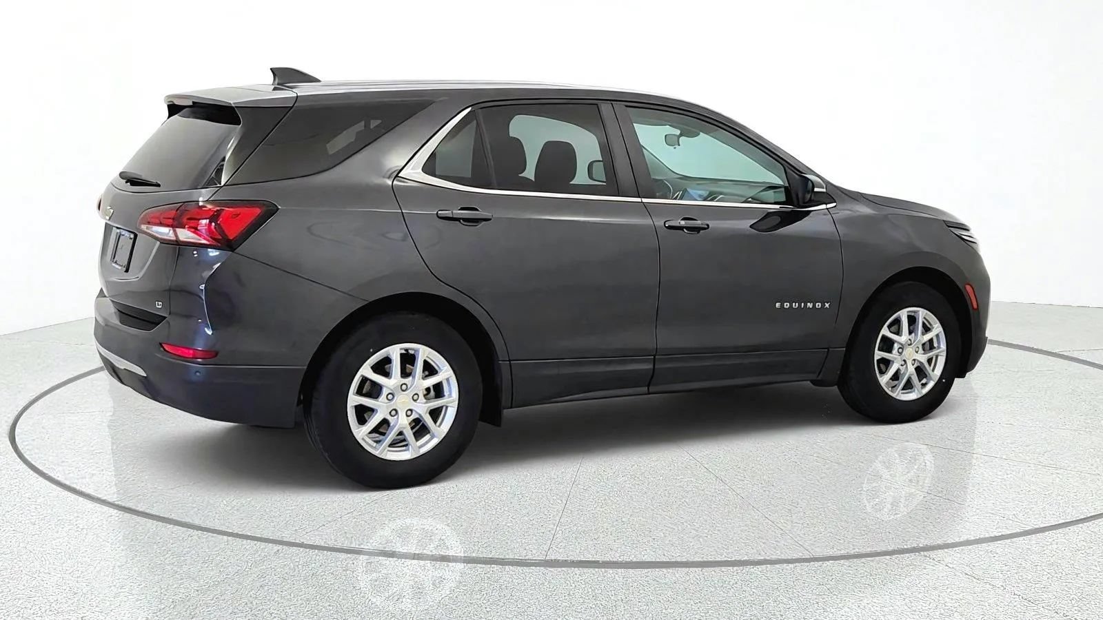 Used 2022 Chevrolet Equinox LT FWD image 9