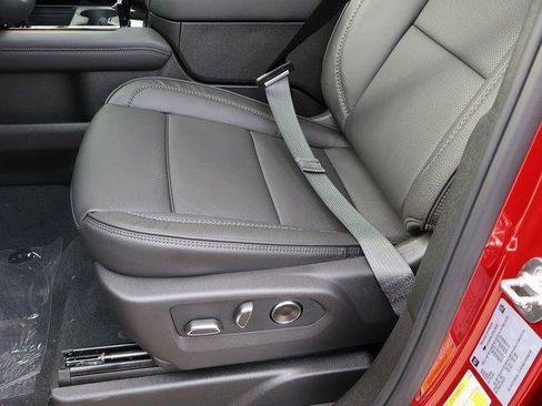 New 2026 GMC Yukon XL Denali w/ Sun & Power Step Package image 39