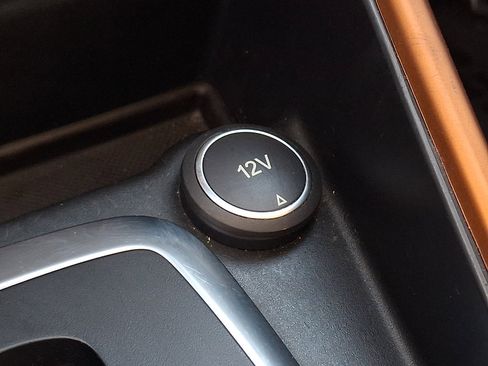 Used 2021 Ford EcoSport SE w/ SE Convenience Package image 26