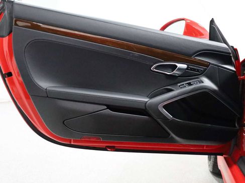 Certified 2018 Porsche 718 Cayman S RWD image 16