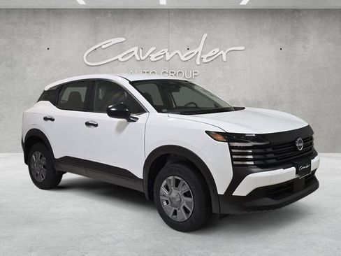 New 2026 Nissan Kicks S image 2