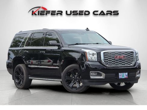 Used 2018 GMC Yukon Denali AWD/4WD image 2