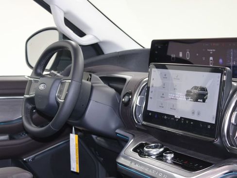 New 2026 Ford Expedition Max Platinum w/ Platinum Ultimate Package image 31