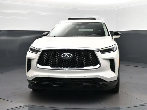 Used 2023 INFINITI QX60 Luxe w/ Performance Audio Package FWD image 10
