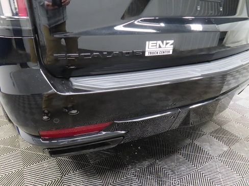 Used 2023 Cadillac Escalade ESV Sport image 58