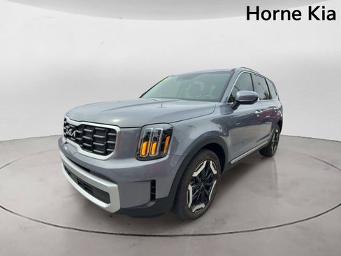 Certified 2024 Kia Telluride S FWD image 7