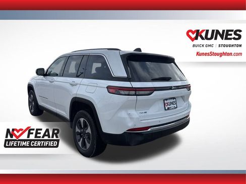 Used 2022 Jeep Grand Cherokee Limited 4xe image 9