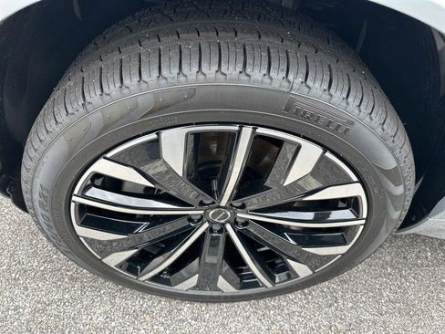 New 2026 Volvo XC90 T8 Ultra w/ Protection Package Premier AWD/4WD image 26