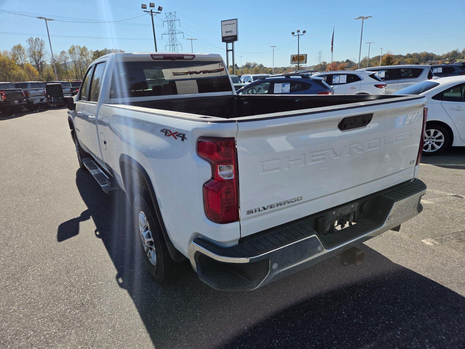Used 2025 Chevrolet Silverado 2500 LT w/ Safety Package AWD/4WD image 10