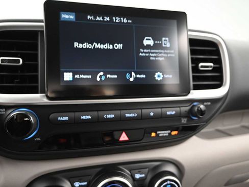 New 2026 Hyundai Venue SEL FWD image 18