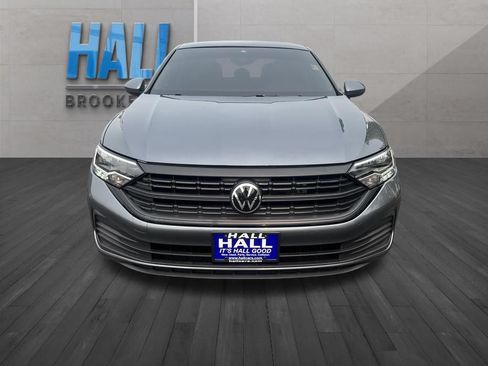 Certified 2024 Volkswagen Jetta SE FWD image 9