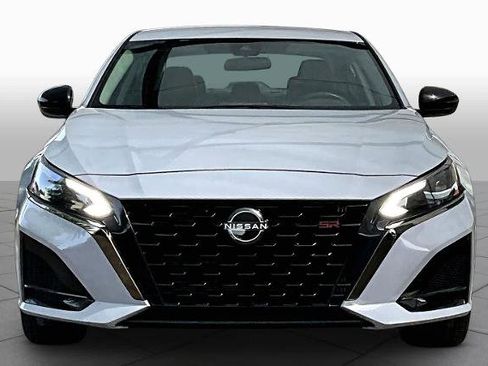 Certified 2024 Nissan Altima 2.5 SR FWD image 4