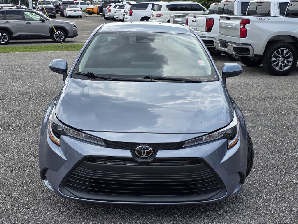 Used 2024 Toyota Corolla LE FWD image 2