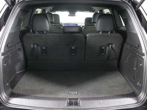 Used 2025 Buick Enclave Preferred FWD image 15