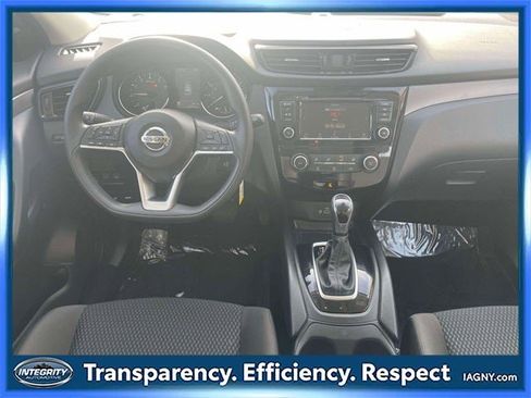 Certified 2022 Nissan Rogue Sport S image 13