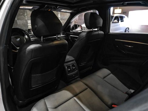 Used 2018 BMW 330i Sedan RWD image 30