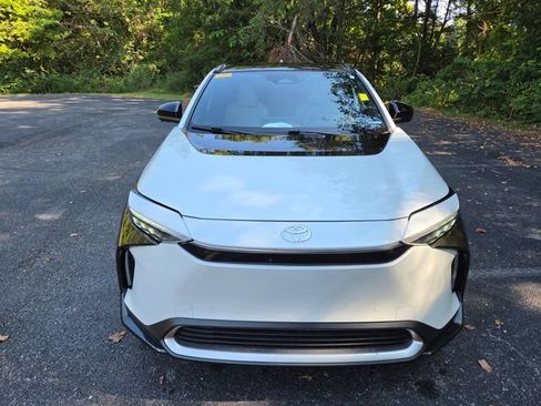 Used 2024 Toyota bZ4X AWD w/ Weather Package image 2