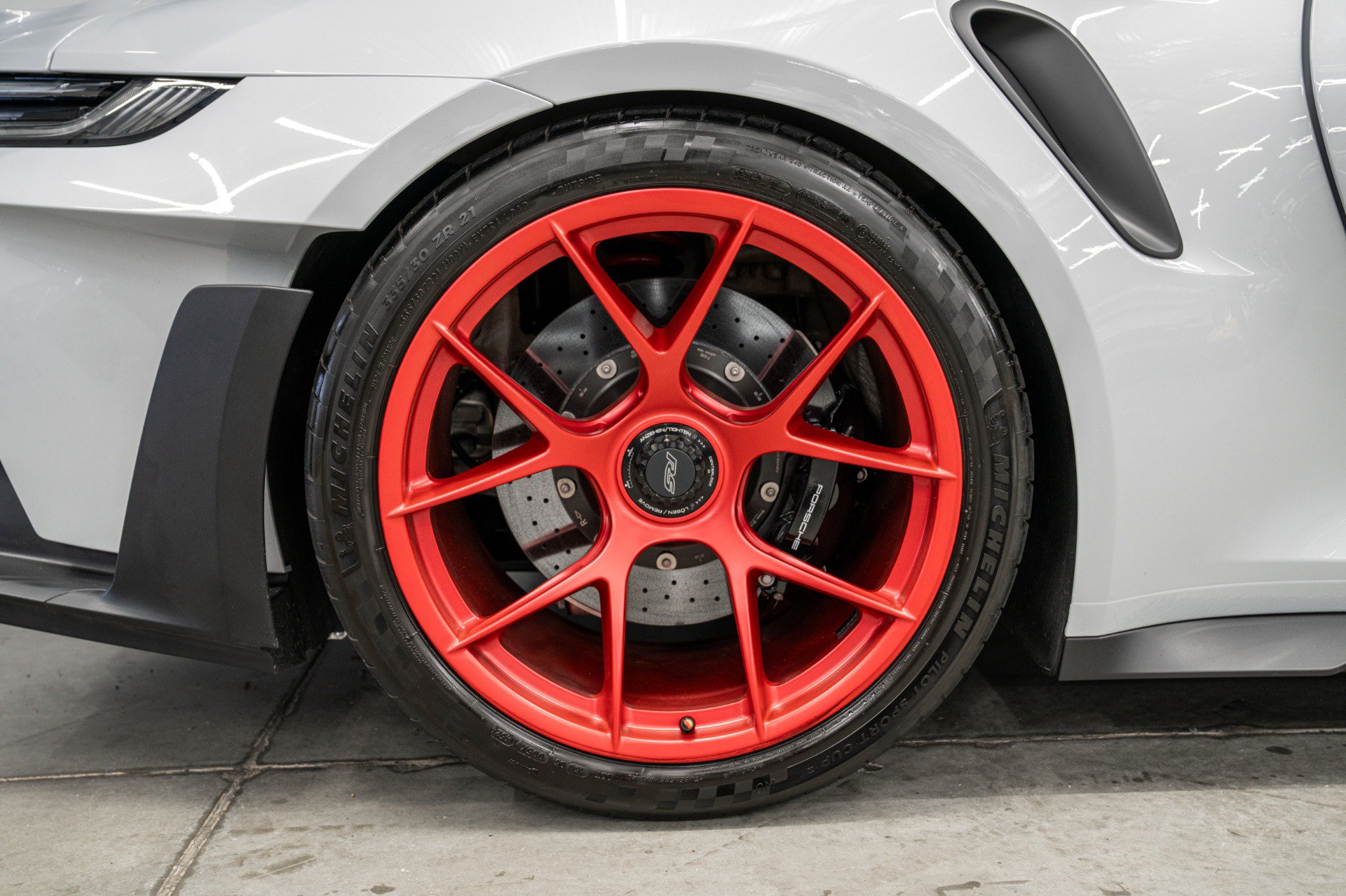 Used 2025 Porsche 911 GT3 RS RWD image 47
