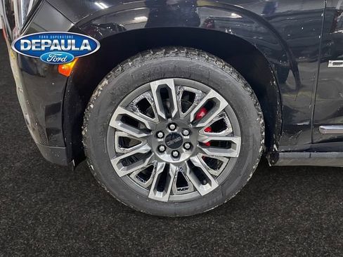 Used 2024 GMC Yukon XL Denali Ultimate image 18