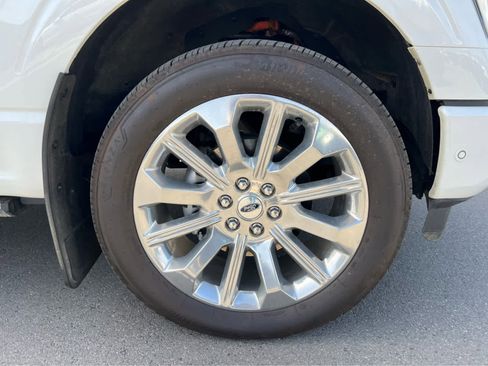 Used 2023 Ford F150 Limited image 16