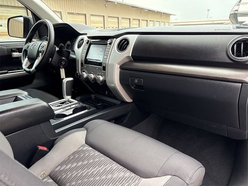 Used 2019 Toyota Tundra SR5 w/ SR5 Upgrade Package image 26