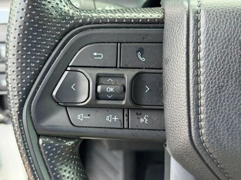 Used 2025 Toyota Tacoma SR5 AWD/4WD image 26