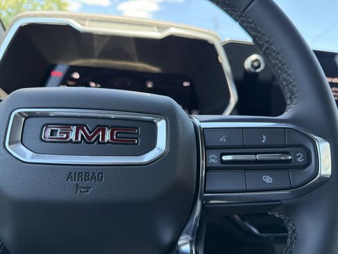 New 2026 GMC Canyon Elevation w/ Convenience Package RWD image 29