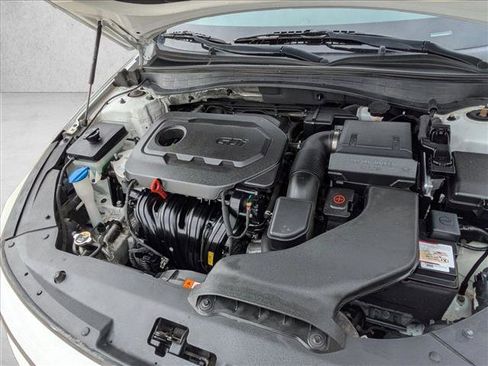 Used 2019 Kia Optima LX image 25