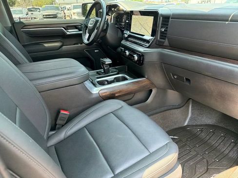 Used 2024 GMC Sierra 1500 SLT w/ SLT Premium Plus Package AWD/4WD image 24