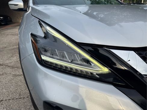 Used 2020 Nissan Murano SV FWD image 9
