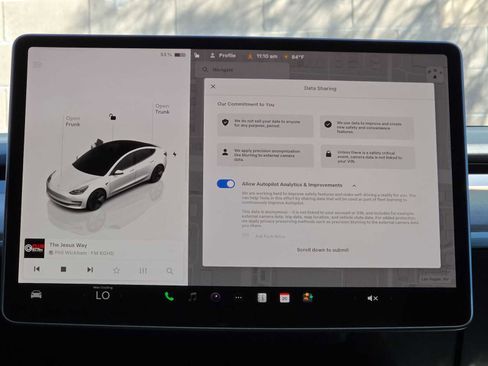 Used 2023 Tesla Model 3 Standard Range image 16