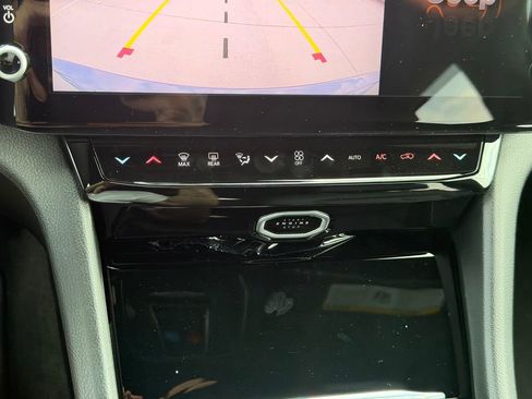 New 2026 Jeep Grand Cherokee Limited AWD/4WD image 16