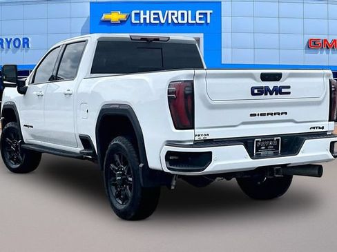 Used 2024 GMC Sierra 2500 AT4 w/ AT4 Premium Plus Package AWD/4WD image 4