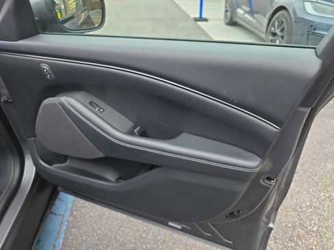 Used 2021 Ford Mustang Mach-E Select w/ Comfort/Appearance Package image 26