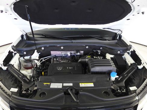 Used 2023 Volkswagen Atlas Cross Sport SEL R-Line image 6