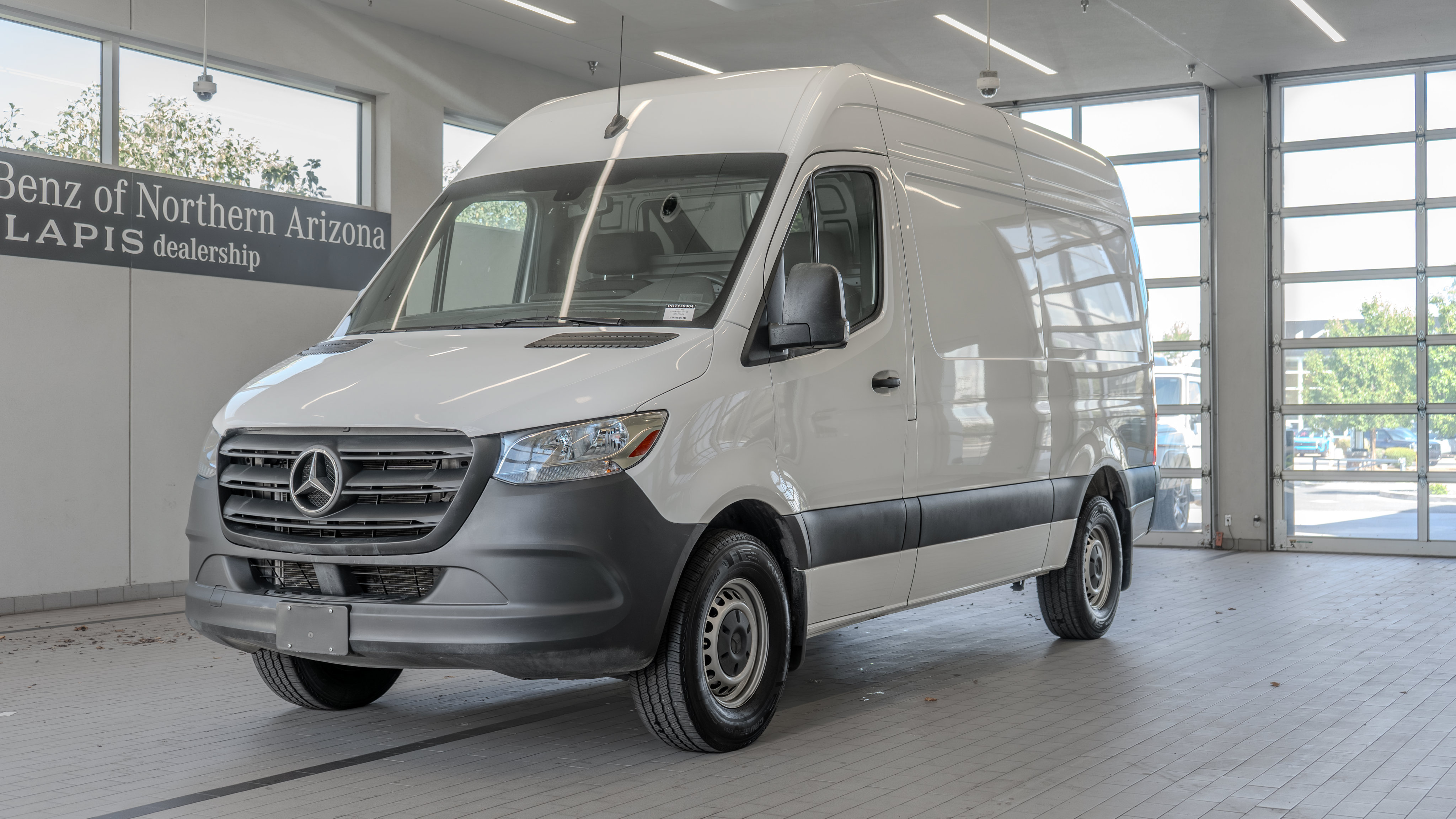 Used 2024 Mercedes-Benz Sprinter 2500 image 24