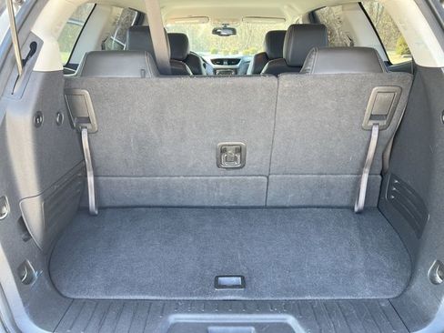 Used 2016 Chevrolet Traverse LT image 27