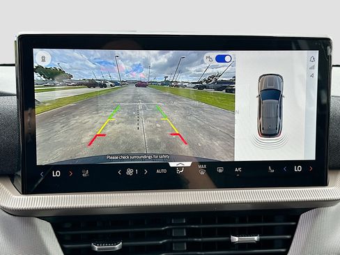 New 2026 Ford Explorer Active w/ Active Comfort Package RWD image 9