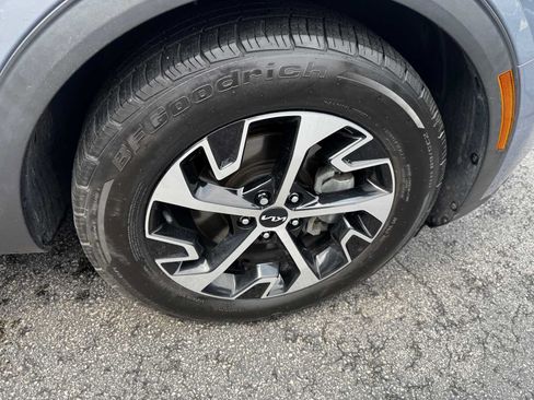 Used 2023 Kia Sportage EX FWD image 30