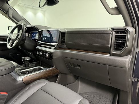 Used 2023 GMC Sierra 1500 SLT w/ SLT Premium Package image 35